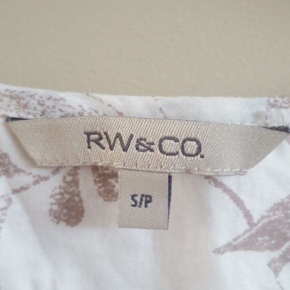 RW&Co. Sleeveless Floral Top, Small - Picture 3 of 8
